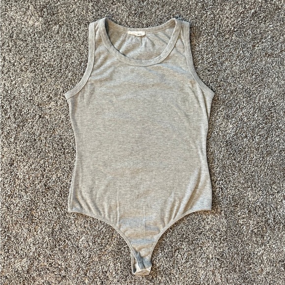 Grey ribbed bodysuit - Picture 1 of 3